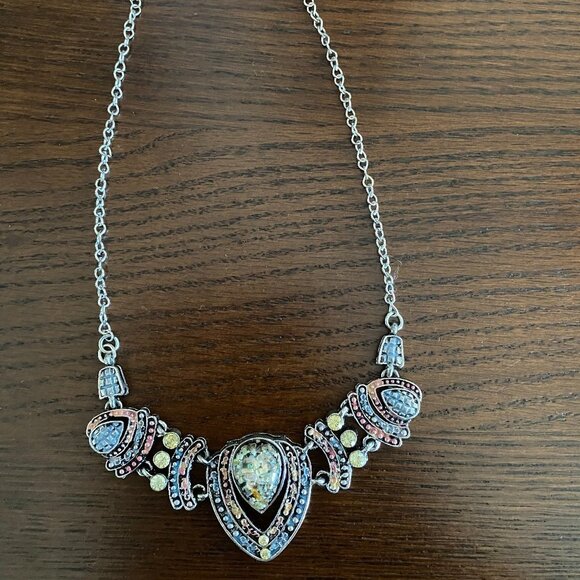 STATEMENT JEWELRY Handcrafted artisan handmade metal necklace - Picture 1 of 2